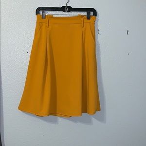 Mustard skirt
